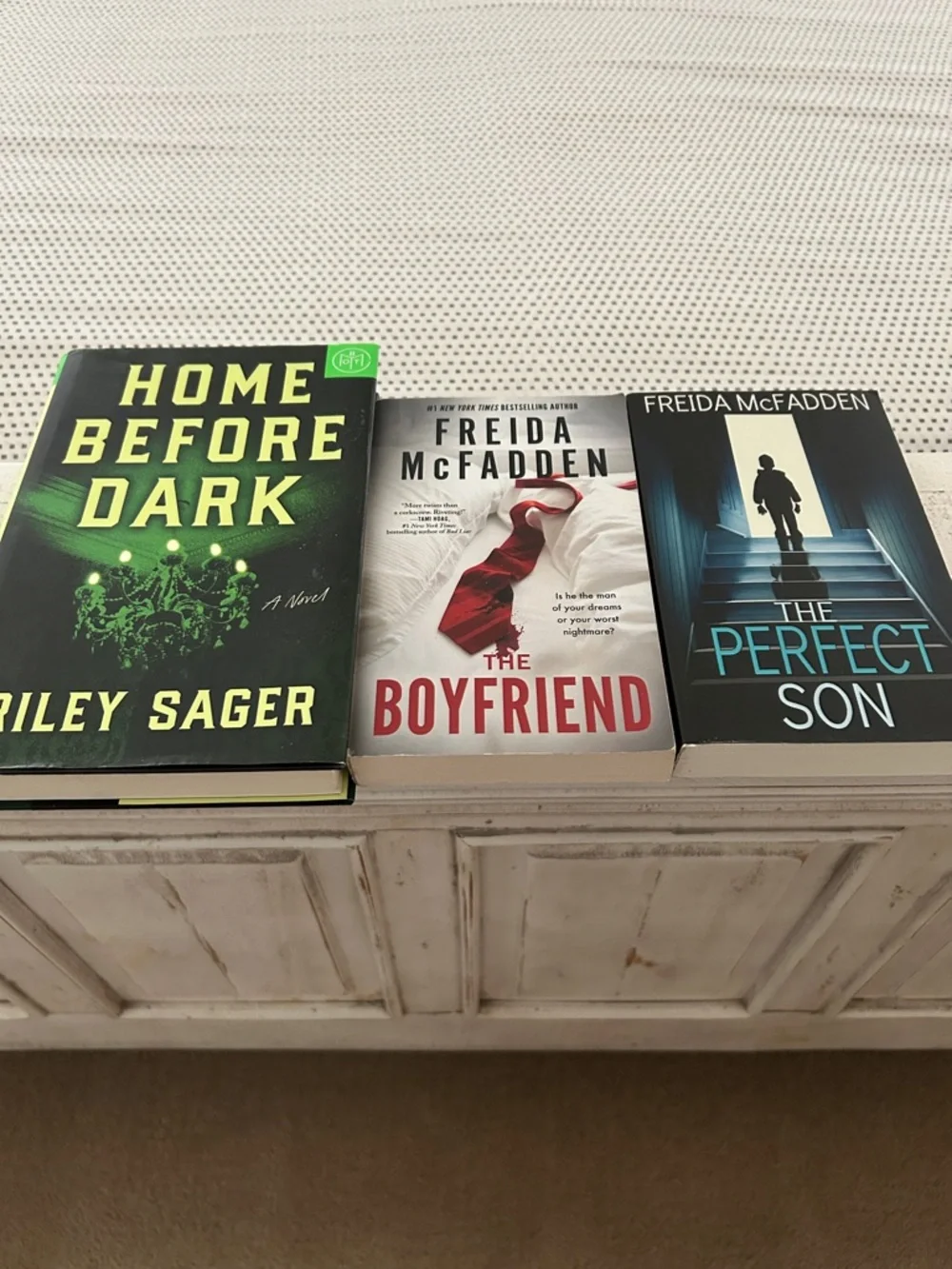 Stack of Six Thriller Paperbacks - Riley Sager & Freida McFadden - Picture 3 of 3